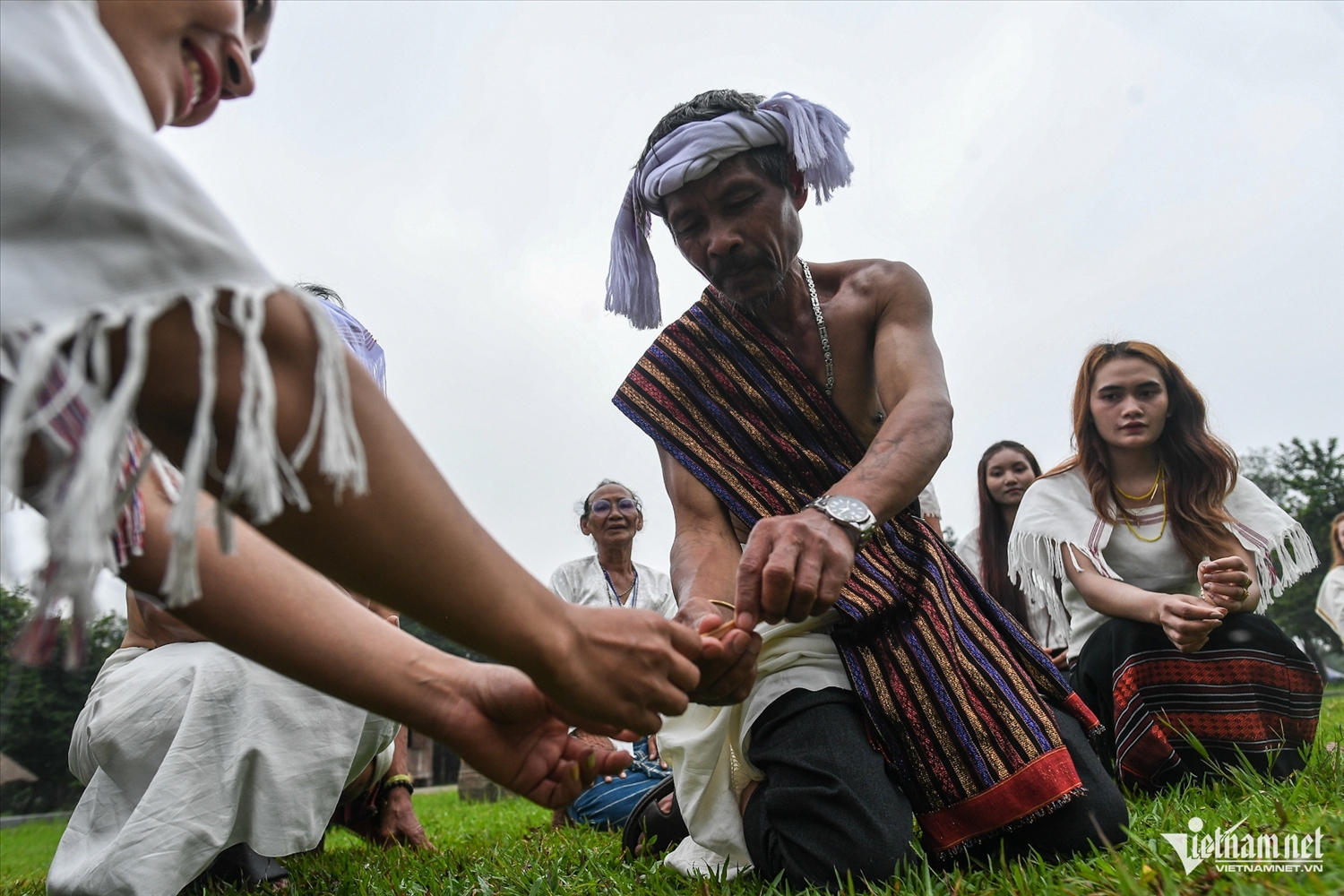 (TIN DẪN) Xem người Tày, Khmer, Chu Ru... làm lễ son tràng, cúng trăng giữa lòng Hà Nội 10