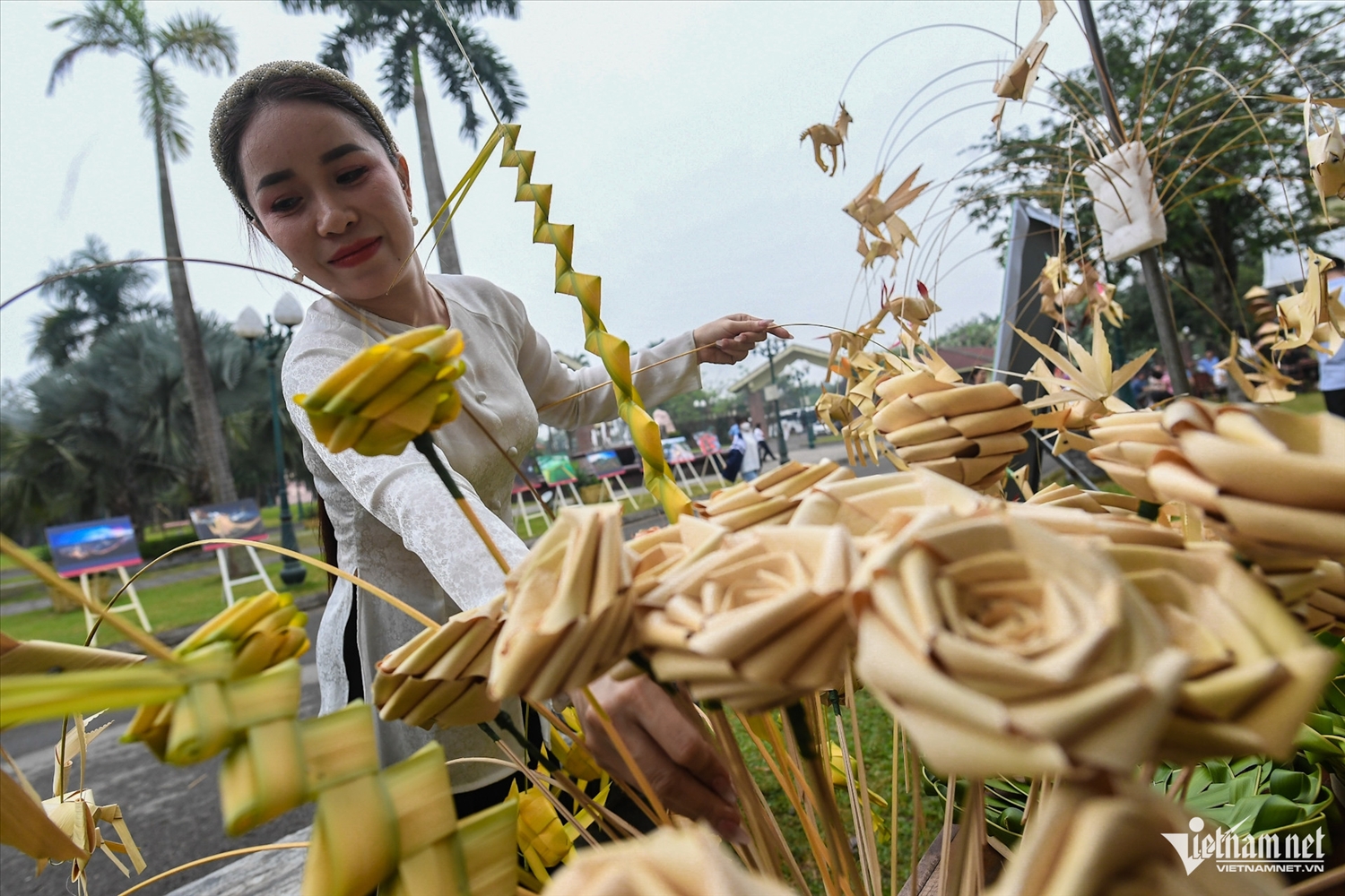 (TIN DẪN) Xem người Tày, Khmer, Chu Ru... làm lễ son tràng, cúng trăng giữa lòng Hà Nội 14