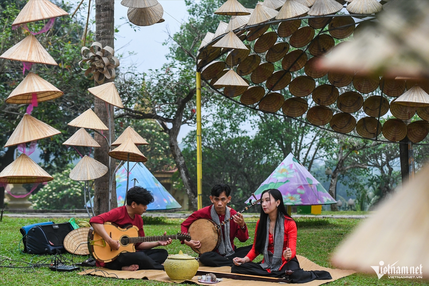 (TIN DẪN) Xem người Tày, Khmer, Chu Ru... làm lễ son tràng, cúng trăng giữa lòng Hà Nội 16