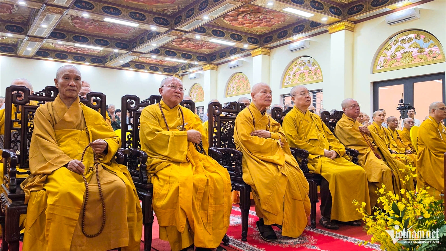 Lễ viếng diễn ra trật tự, trang nghiêm theo nghi thức Phật giáo truyền thống