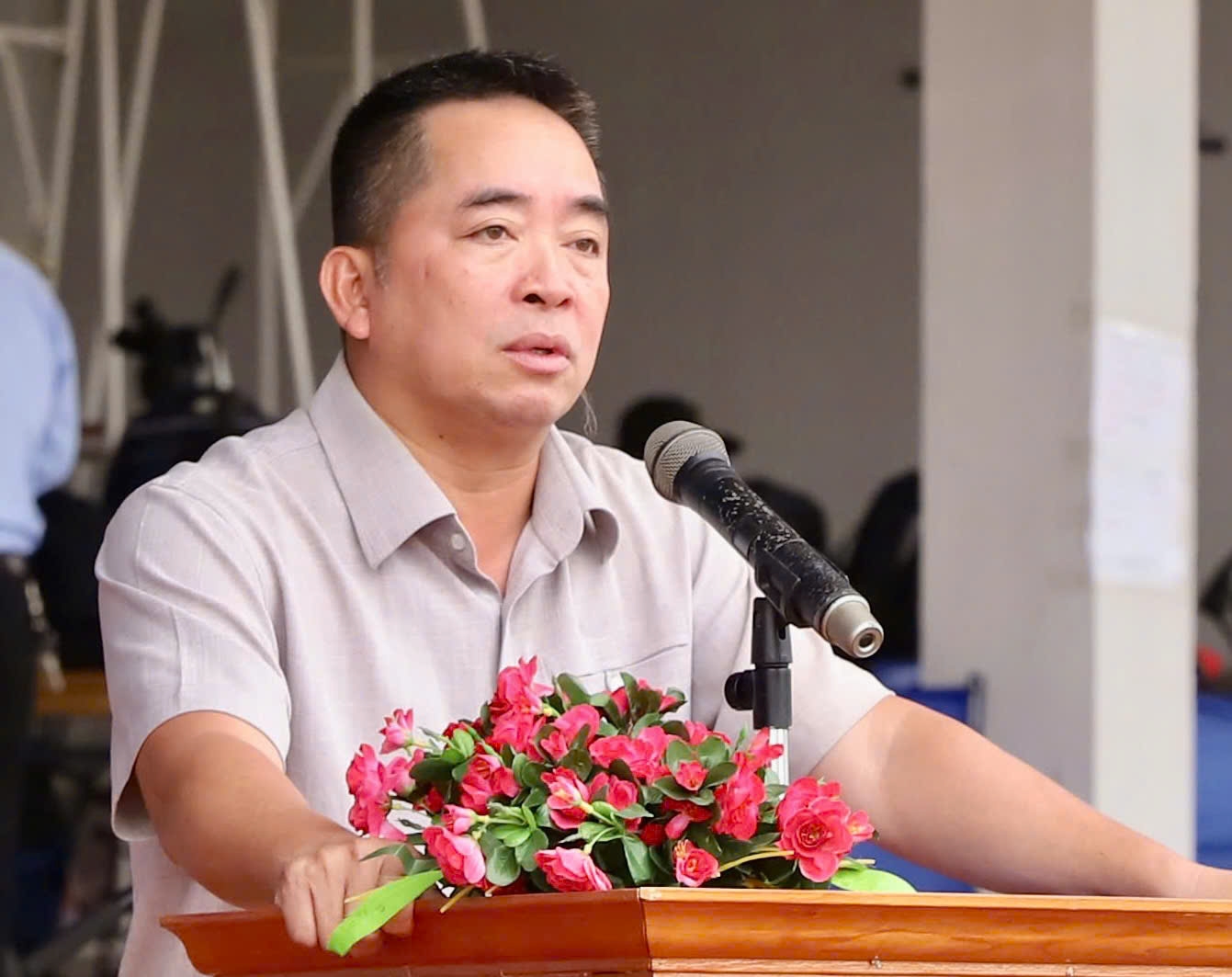 Phó Giám đốc Sở Văn hóa, Thể thao và Du lịch tỉnh Quảng Ninh Nguyễn Thanh Tùng phát biểu tại lễ khai mạc