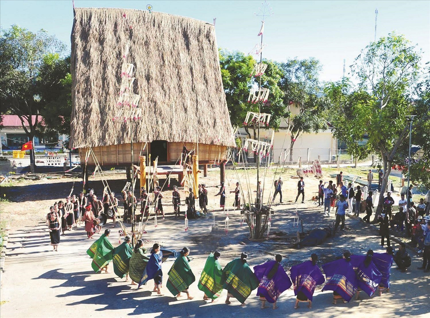 Đồng bào các DTTS dưới chân đồi Sạc Ly bảo tồn, phát huy giá trị văn hóa truyền thống