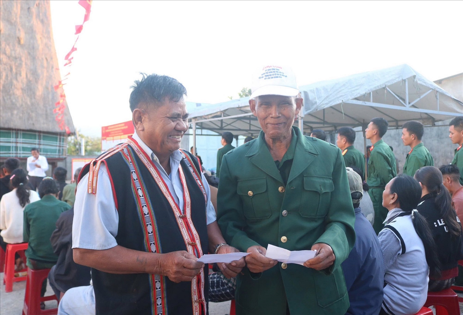 Đồng bào, nhân dân xã Rờ Kơi đang quyết tâm xây dựng cuộc sống giàu đẹp hơn.