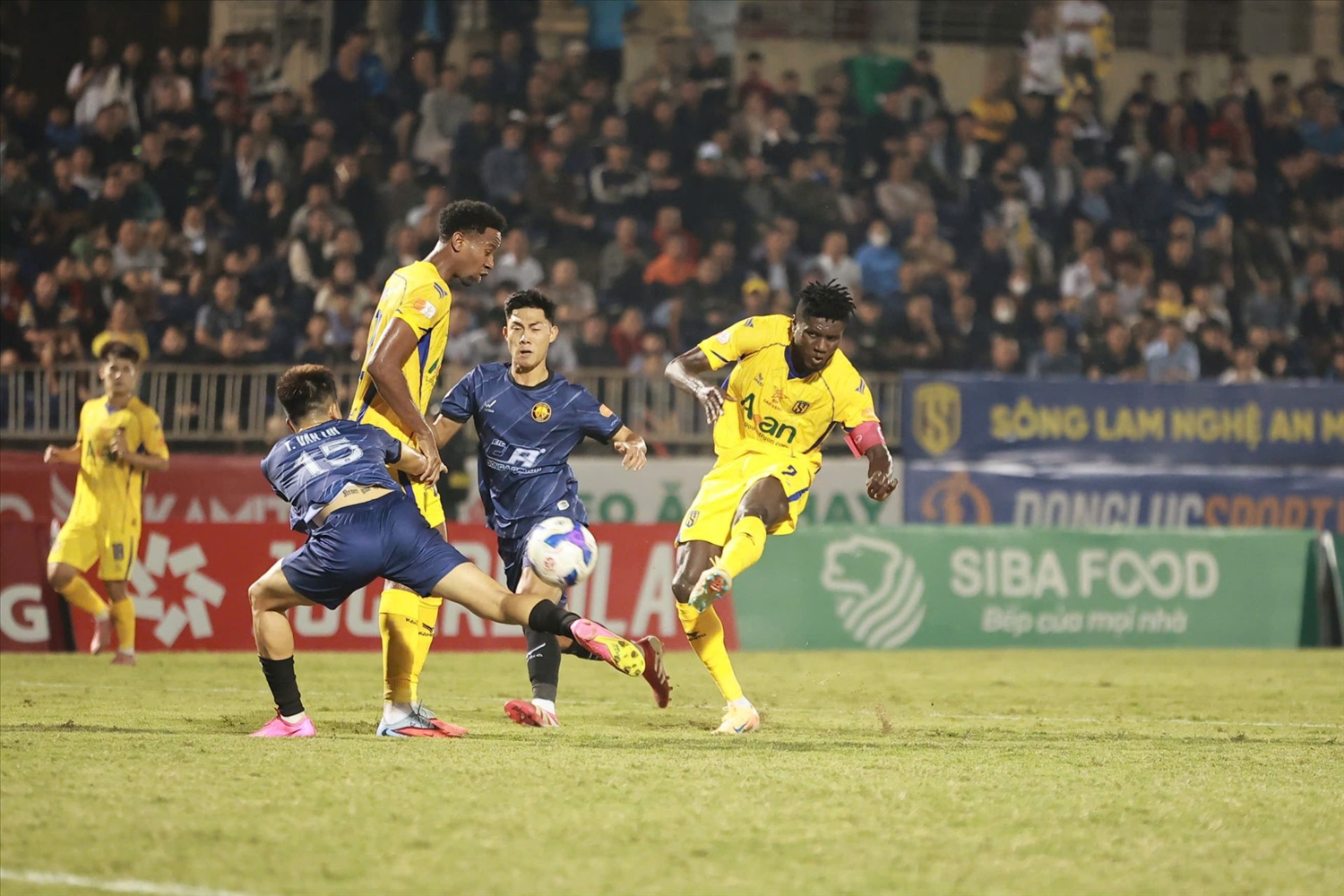 Đây là động lực để nâng cấp toàn diện bóng đá chuyên nghiệp (Ảnh IT)