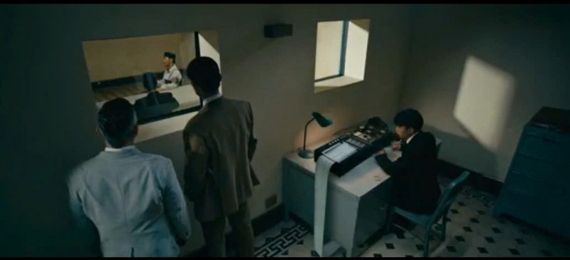 ""Tận hiến" được quay tại một số tòa nhà vốn là cơ quan công quyền, do người Pháp thiết kế, xây dựng tại Hà Nội. Ảnh: Nguồn Điện ảnh CAND