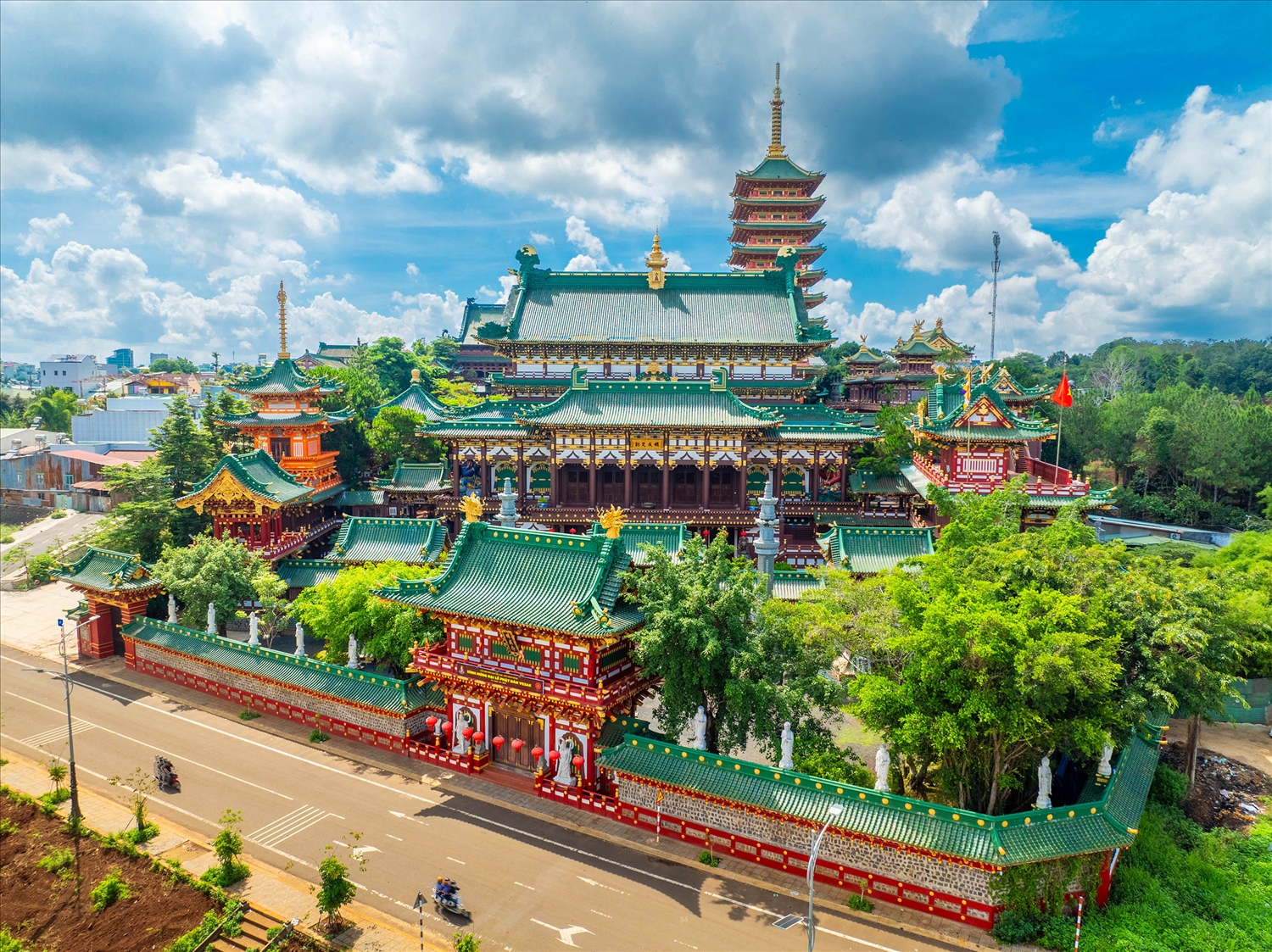 Vẻ đẹp của chùa Minh Thành giữa đại ngàn Gia Lai