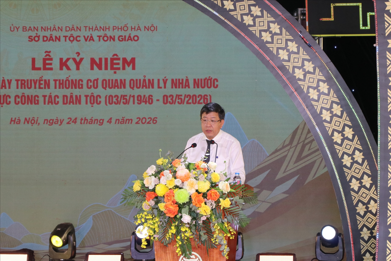 Phó Chủ tịch Thường trực HĐND TP. Hà Nội Dương Đức Tuấn phát biểu tại buổi lễ