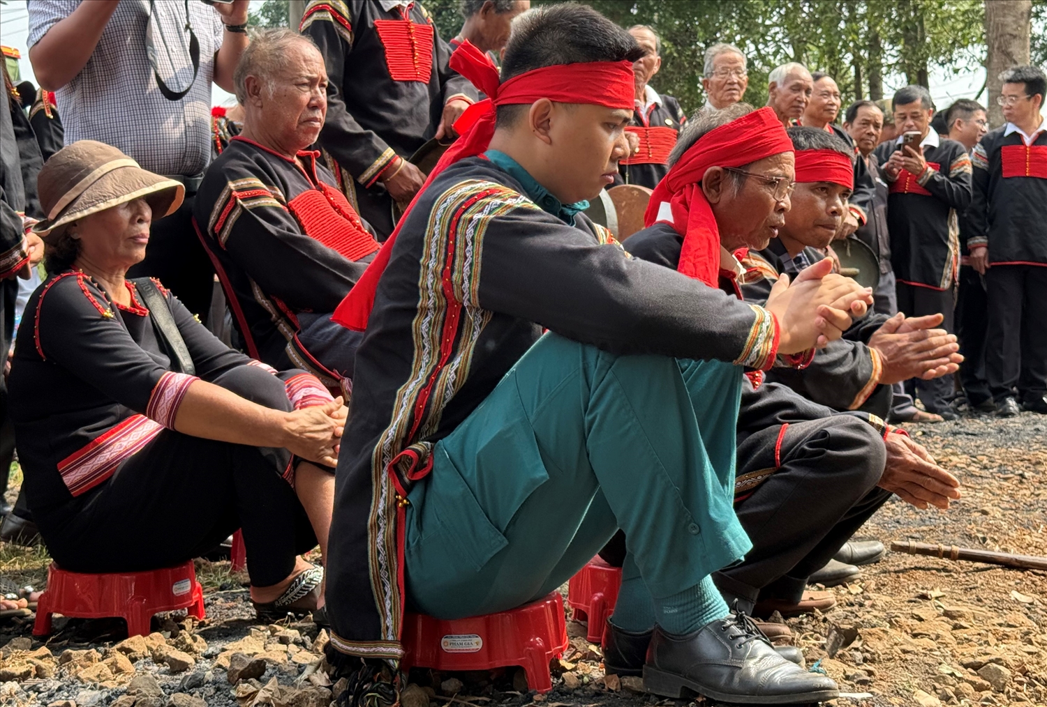 Em kg tin: Lễ cúng cầu mưa của người Ê Đê giữa lòng phố thị 4