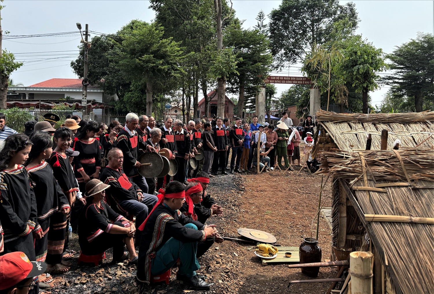 Em kg tin: Lễ cúng cầu mưa của người Ê Đê giữa lòng phố thị 5