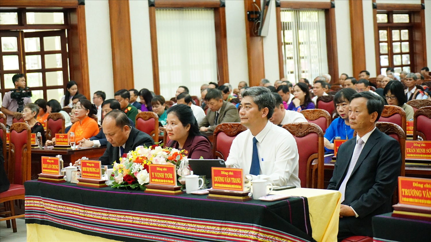 Toạ đàm kỷ niệm 80 năm Ngày Bác Hồ gửi thư cho Đại hội các dân tộc thiểu số (DTTS) miền Nam tại Pleiku năm 1946 và gặp mặt biểu dương Người có uy tín tiêu biểu trong đồng bào DTTS. 