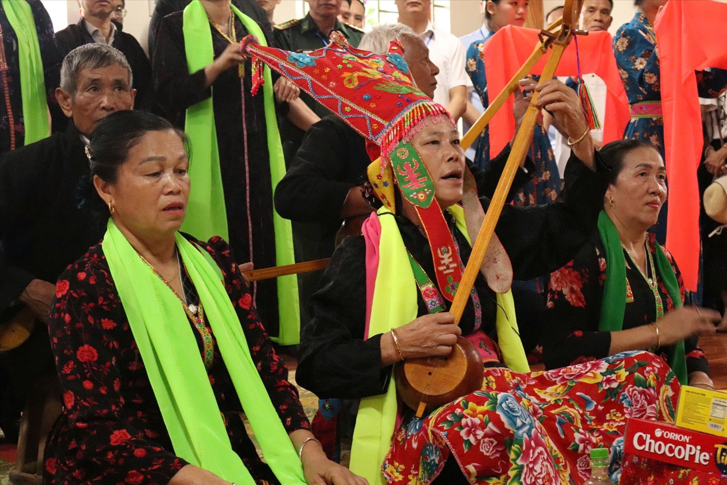 Nghi thức cúng Then (Ảnh Báo LC)