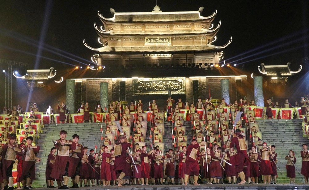 Biểu diễn đại tập trận của binh lính tại buổi lễ.