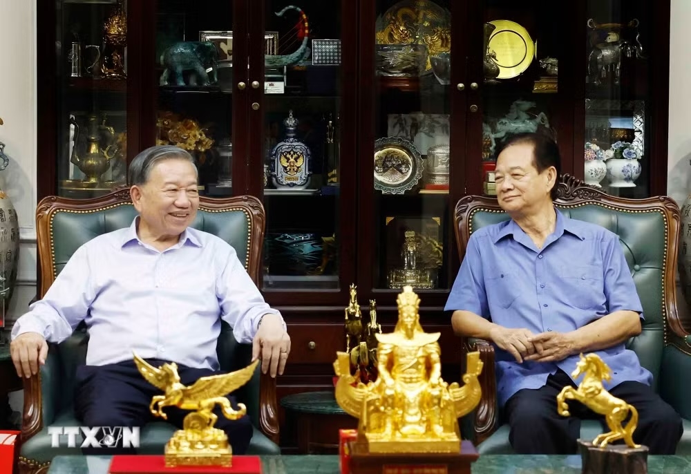 Tổng Bí thư, Chủ tịch nước Tô Lâm đến thăm nguyên Thủ tướng Chính phủ Nguyễn Tấn Dũng - Ảnh: TTXVN