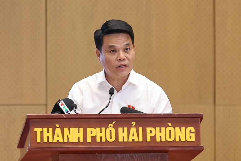 Bí thư Thành ủy Hải Phòng, Trưởng Đoàn đại biểu Quốc hội Hải Phòng Lê Ngọc Châu phát biểu tại Hội nghị - Ảnh: VGP/Nhật Bắc