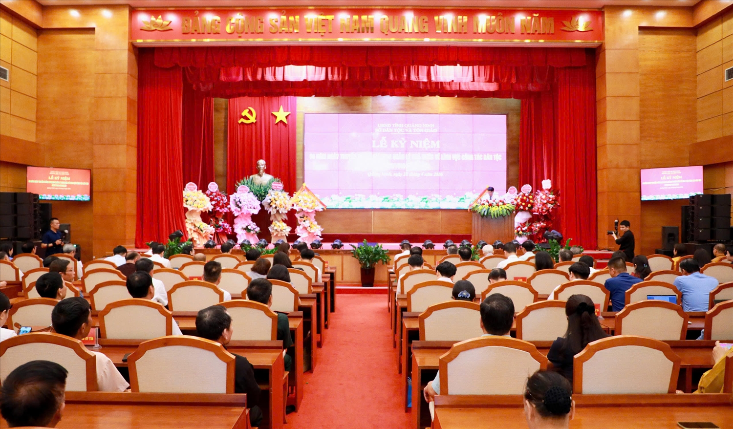 Toàn cảnh buổi lễ