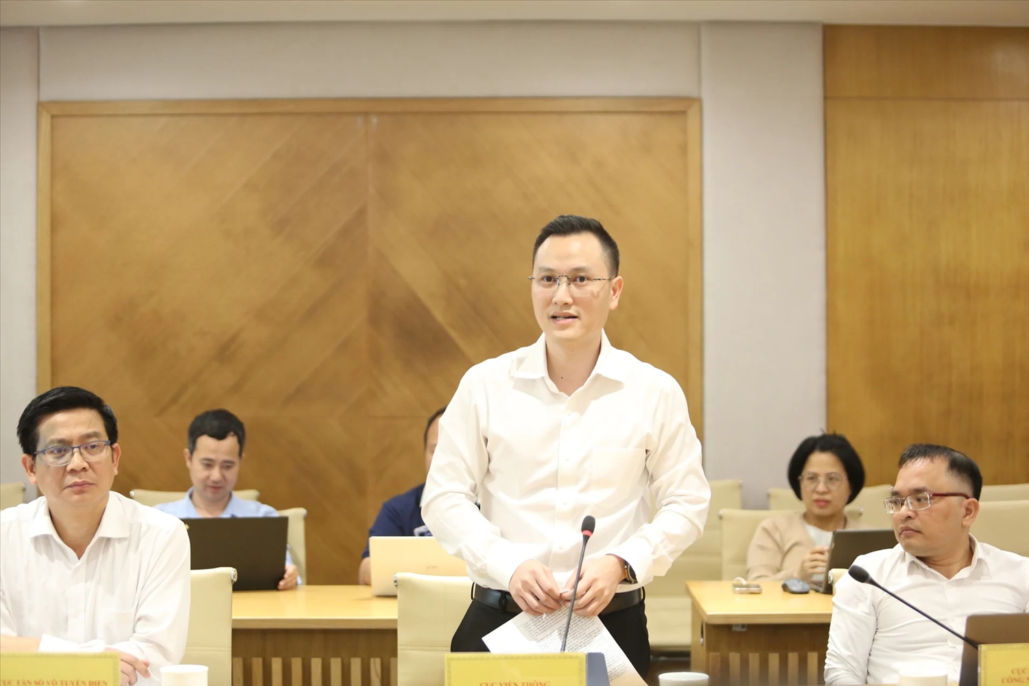 Ông Nguyễn Anh Cương - Phó cục trưởng Cục Viễn thông - chia sẻ tại buổi họp báo