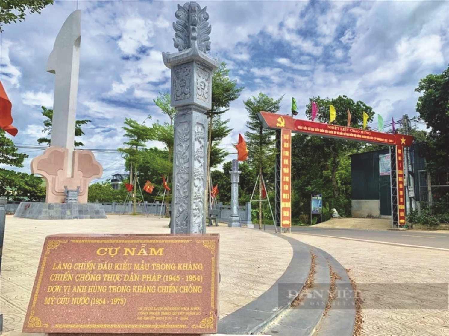 Cự Nẫm là làng chiến đấu kiểu mẫu 2 lần được phong tặng danh hiệu Anh hùng Lực Lượng vũ trang