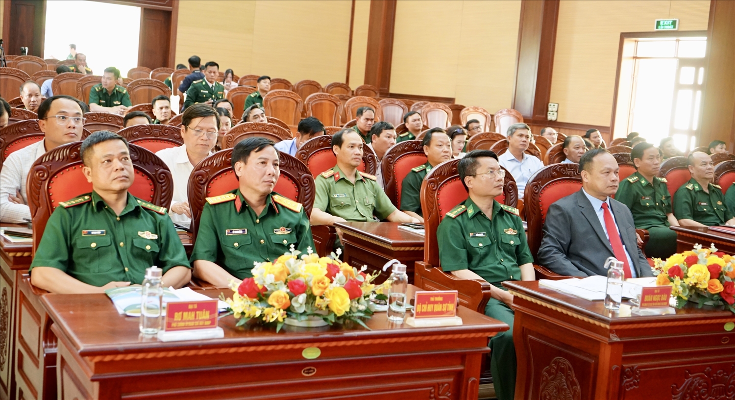 Các đại biểu tham dự Hội nghị