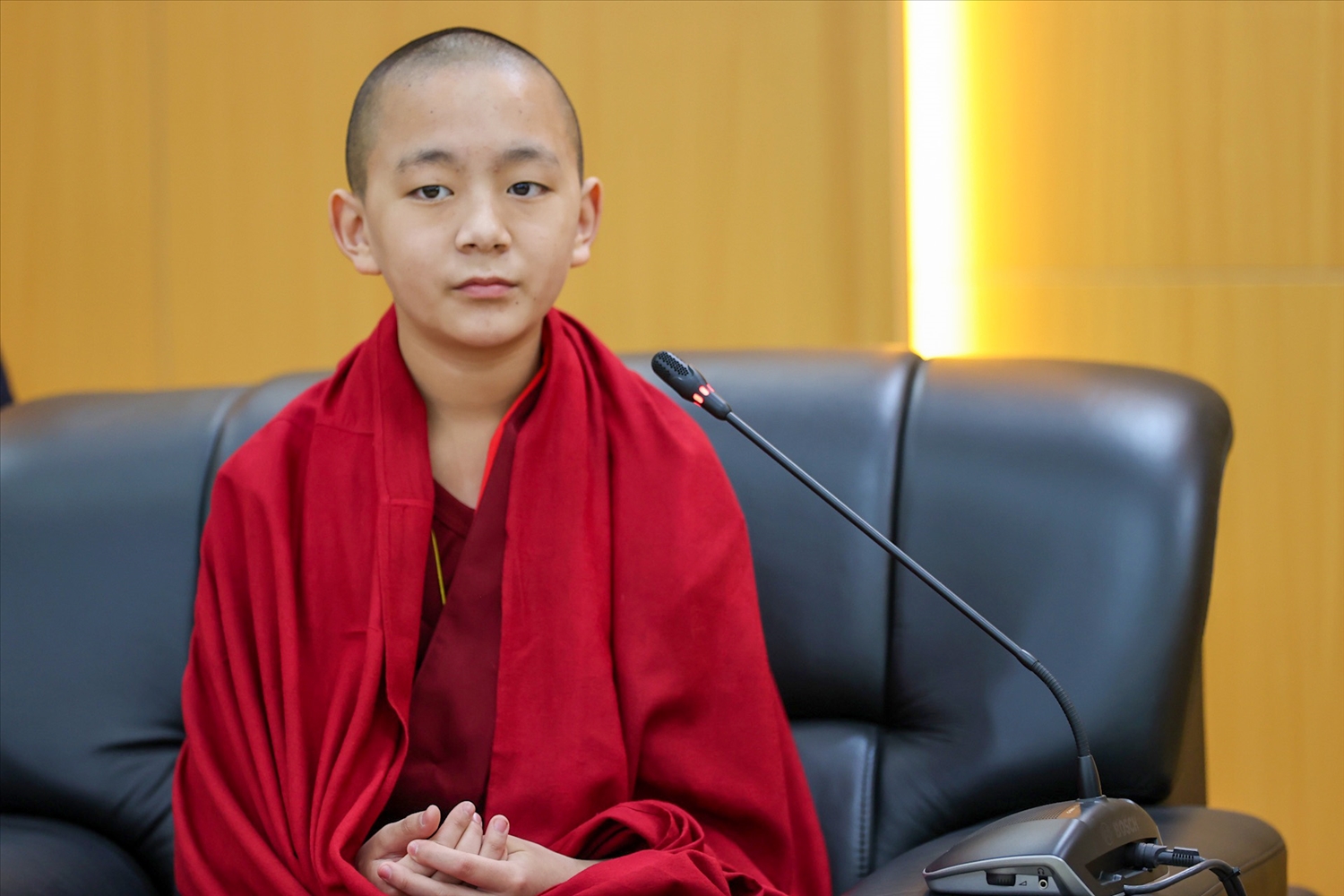 Bộ trưởng Bộ Dân tộc và Tôn giáo Đào Ngọc Dung tiếp Hoàng tôn Vairochana Rinpoche 3