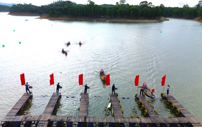 Đôi nam về đích ở loạt thi đầu tiên (Cường – Đạt) xã Bảo Ái, tỉnh Lào Cai đã giành chức vô địch