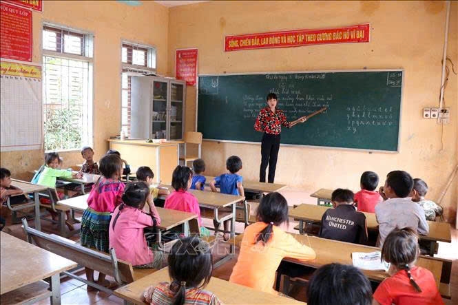 Nghị định số 93/2026/NĐ-CP quy định việc tuyển dụng nhà giáo phải căn cứ chuẩn nghề nghiệp, thực hiện qua 2 vòng thi hoặc xét tuyển. Ảnh TTXVN