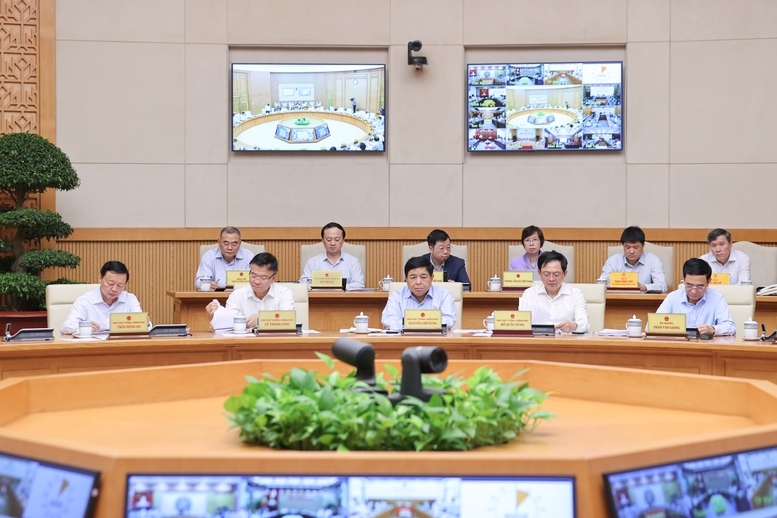 Các đồng chí Phó Thủ tướng: Trần Hồng Hà, Lê Thành Long, Nguyễn Chí Dũng, Hồ Quốc Dũng dự Hội nghị - Ảnh: VGP/Nhật Bắc