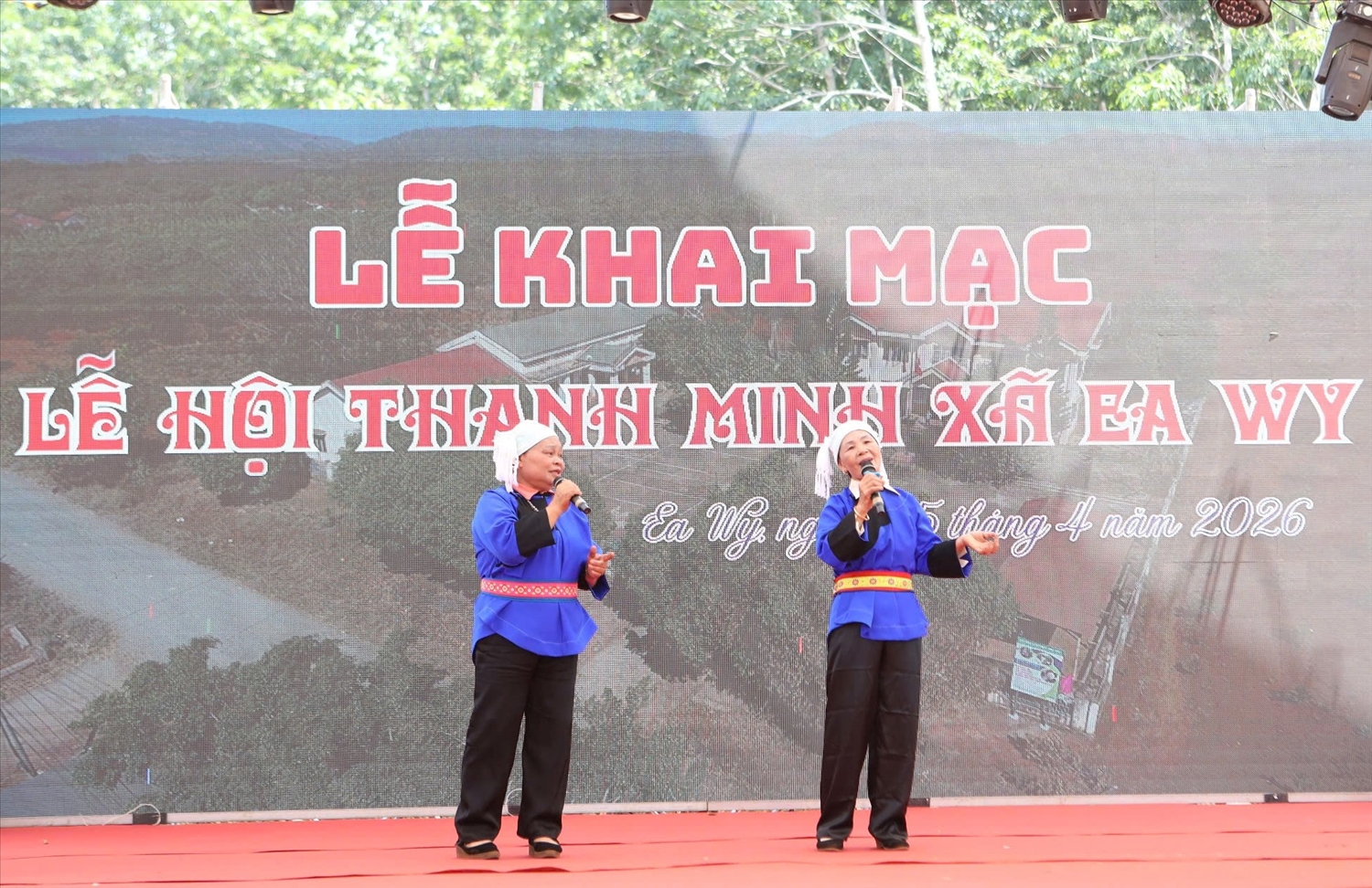 Em kg tin: Giữa Tây Nguyên, người Nùng An mở lễ hội Thanh Minh 4