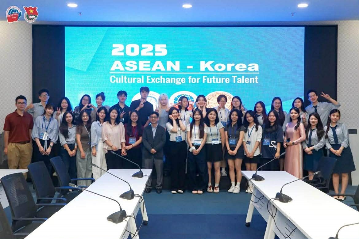 Mã Khánh Linh tại sự kiện trao đổi văn hóa cho tài năng tương lai Asean - Hàn Quốc 2025. (Ảnh: NVCC)