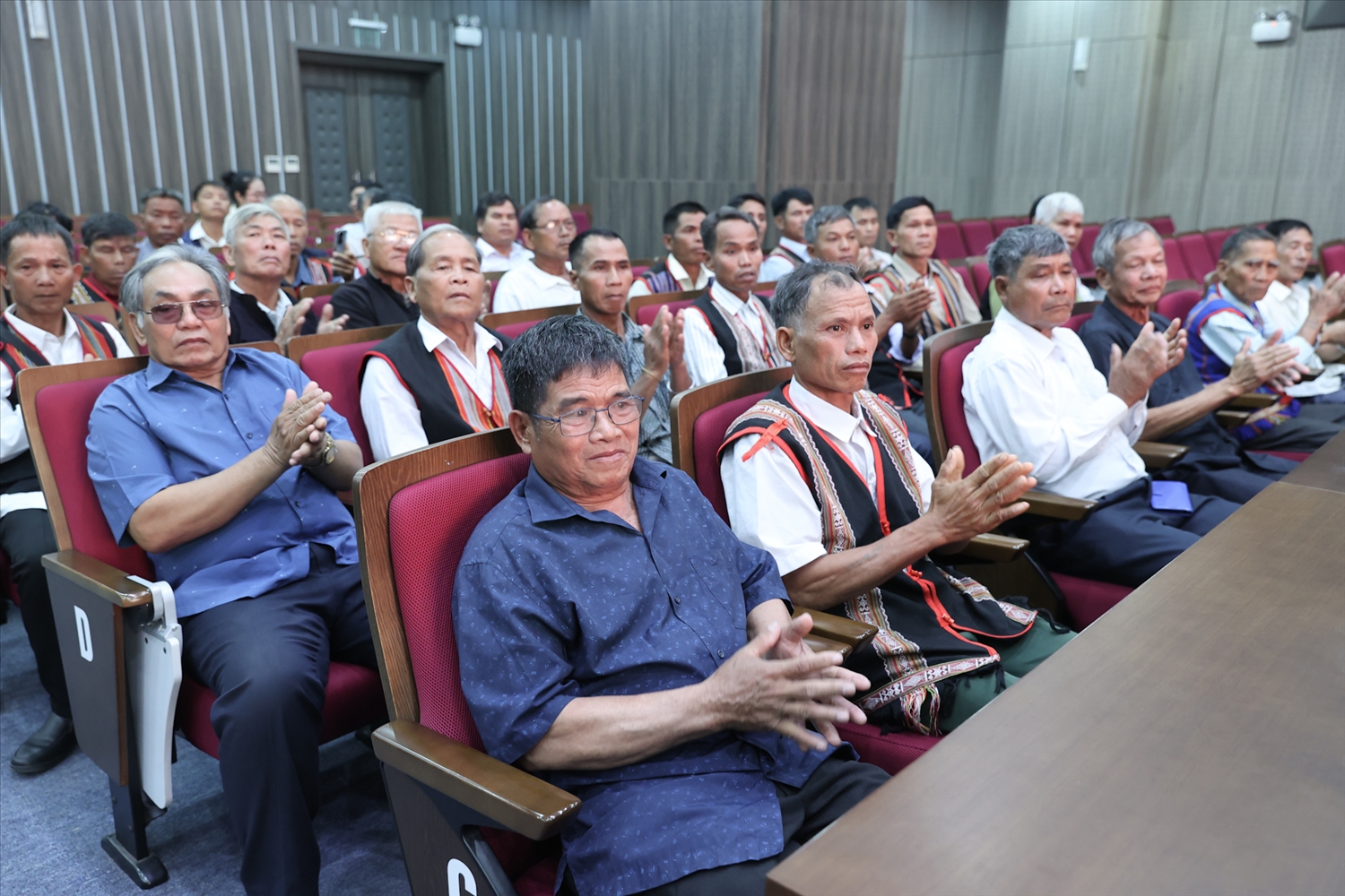 Các đại biểu tham dự buổi gặp mặt (Ảnh. Lê Anh Dũng)