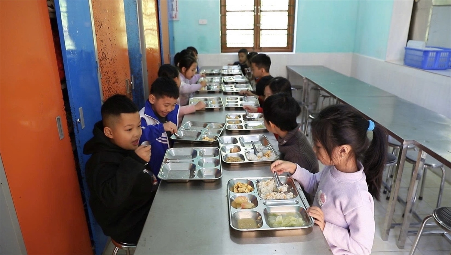 Nghị định 66/2025/NĐ-CP được kỳ vọng tạo cú hích cho giáo dục vùng đồng bào DTTS và miền núi, tuy nhiên trong quá trình triển khai vẫn còn có vướng mắc, cần được điều chỉnh cho phù hợp thực tế.