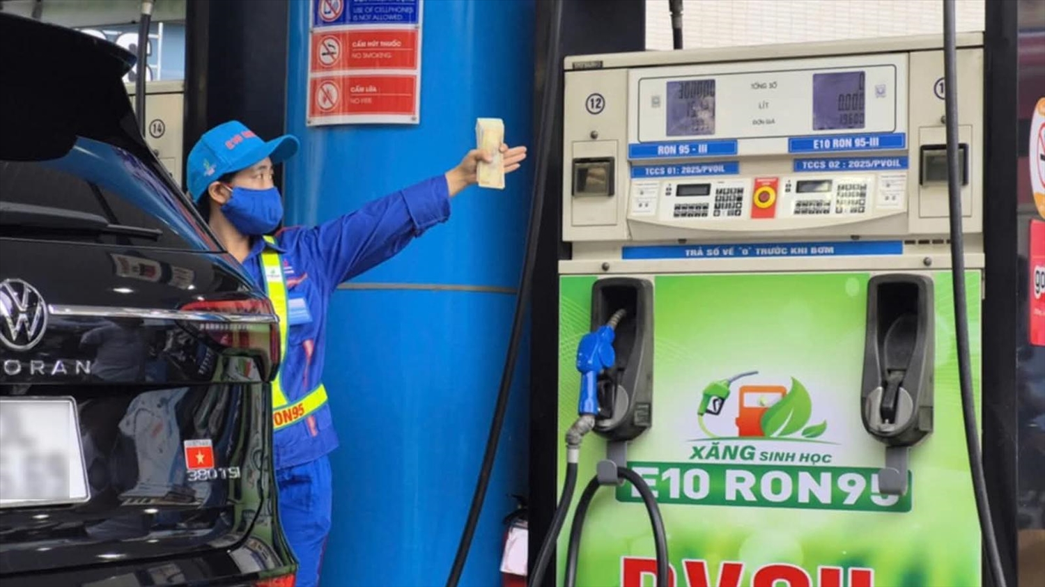 Xăng E10 mang lại lợi ích kép về kinh tế và môi trường (Ảnh IT)