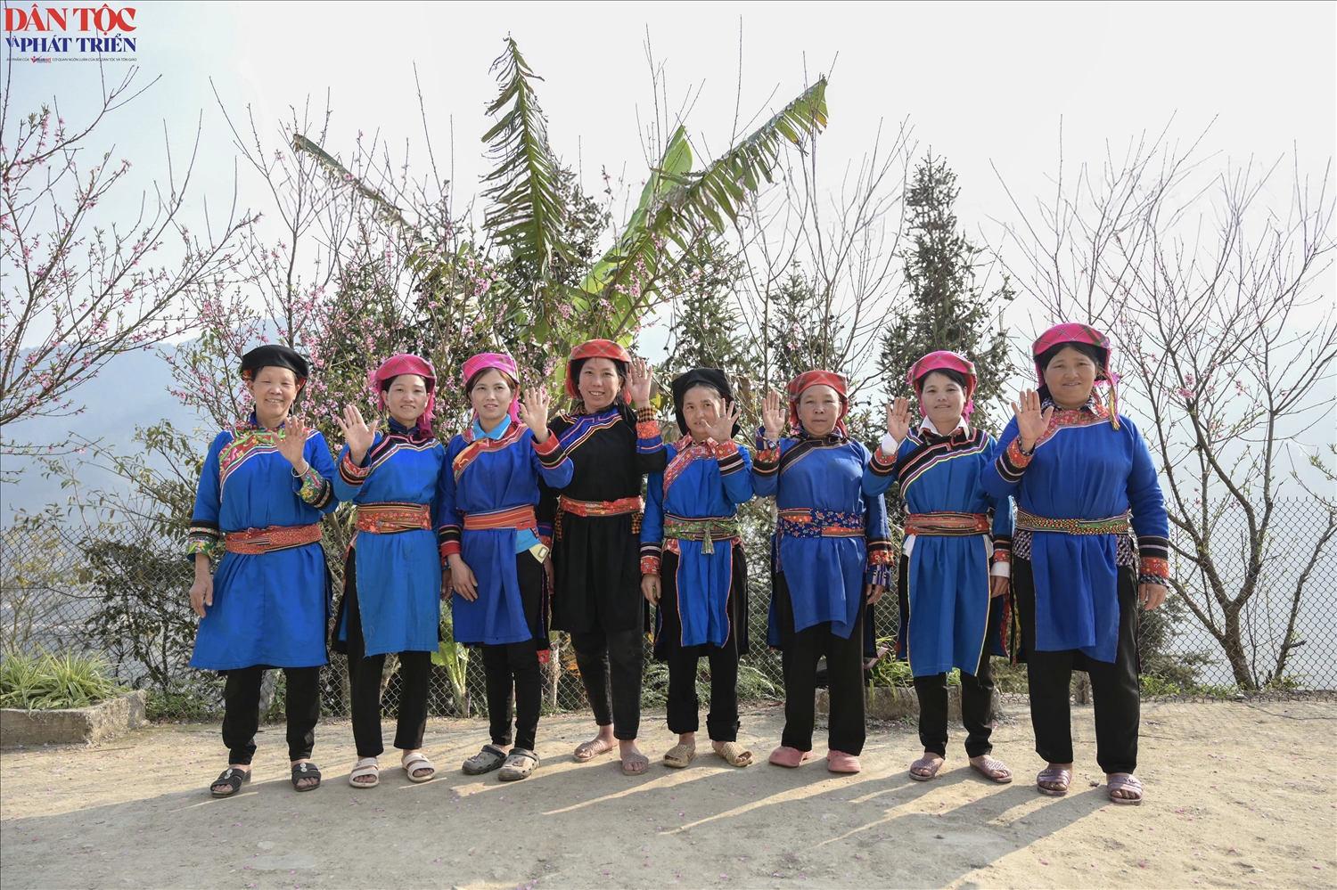 Trang phục được người phụ nữa Cờ Lao tại xã Tân Tiến, tỉnh Tuyên Quang sử dụng hiện nay