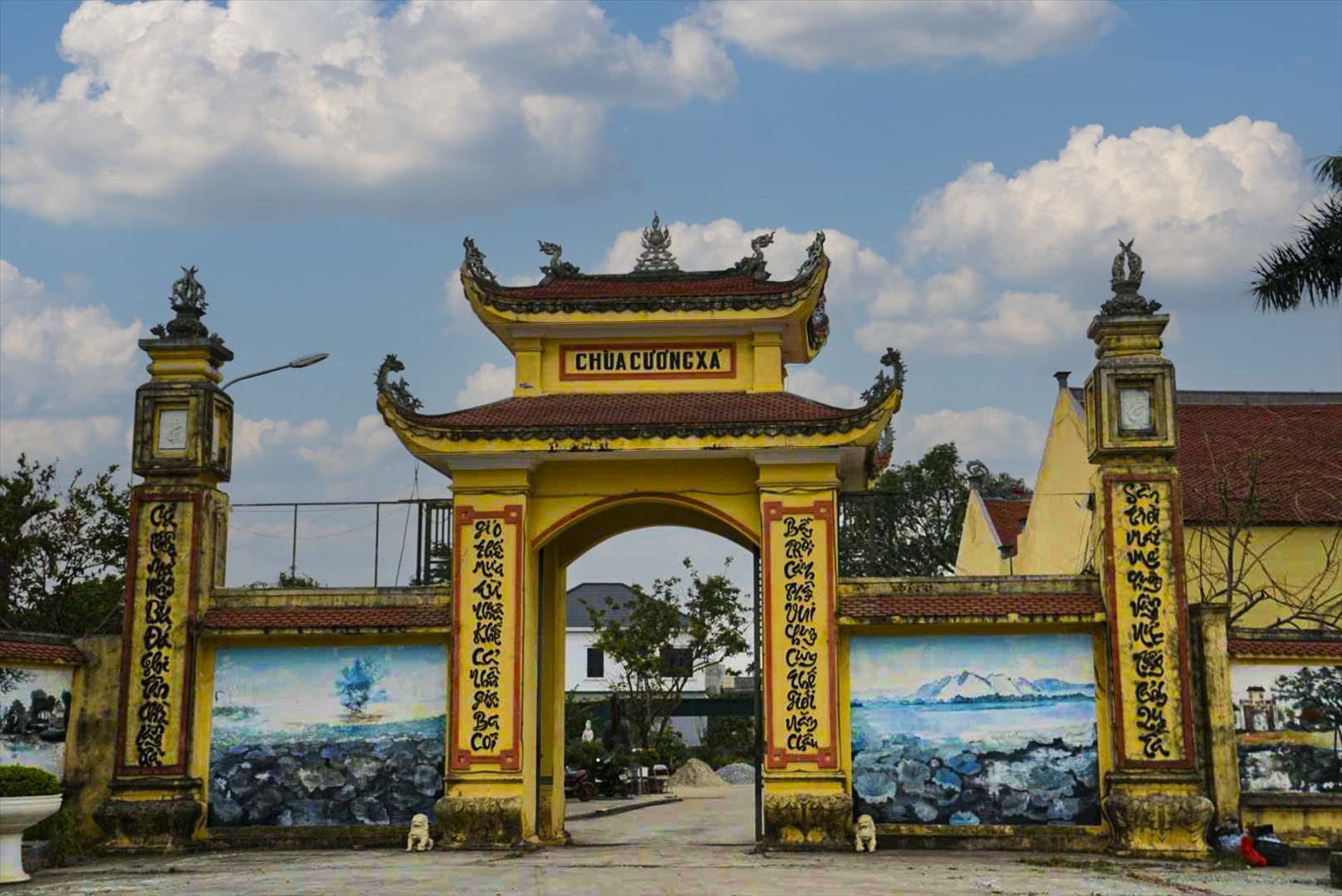 Chùa Cương Xá (thành phố Hải Phòng)