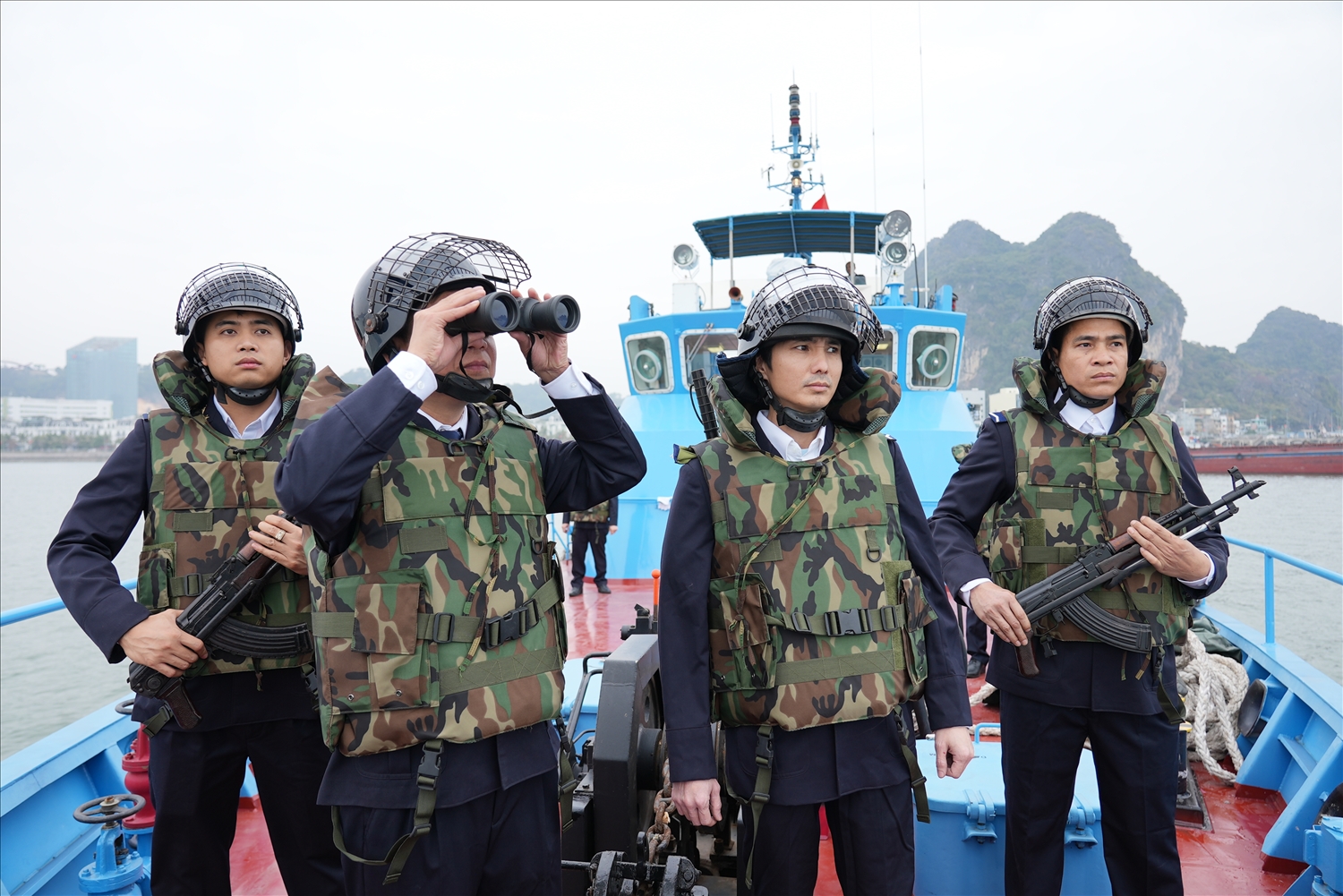 Hải đội 1, Cục Điều tra chống buôn lậu (Tổng cục Hải quan) tuần tra, kiểm soát trên vùng biển Quảng Ninh. (Ảnh Đỗ Phòng)