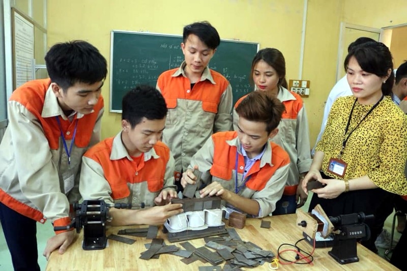 Các cấp chính quyền tỉnh Lào Cai luôn quan tâm công tác đào tạo nghề, giải quyết việc làm cho người lao động.