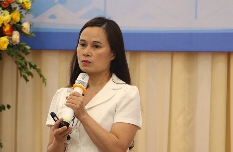 Thạc sĩ Nguyễn Thị Thu Hương - Quỹ Phòng, chống tác hại của thuốc lá phát biểu tại hội thảo.