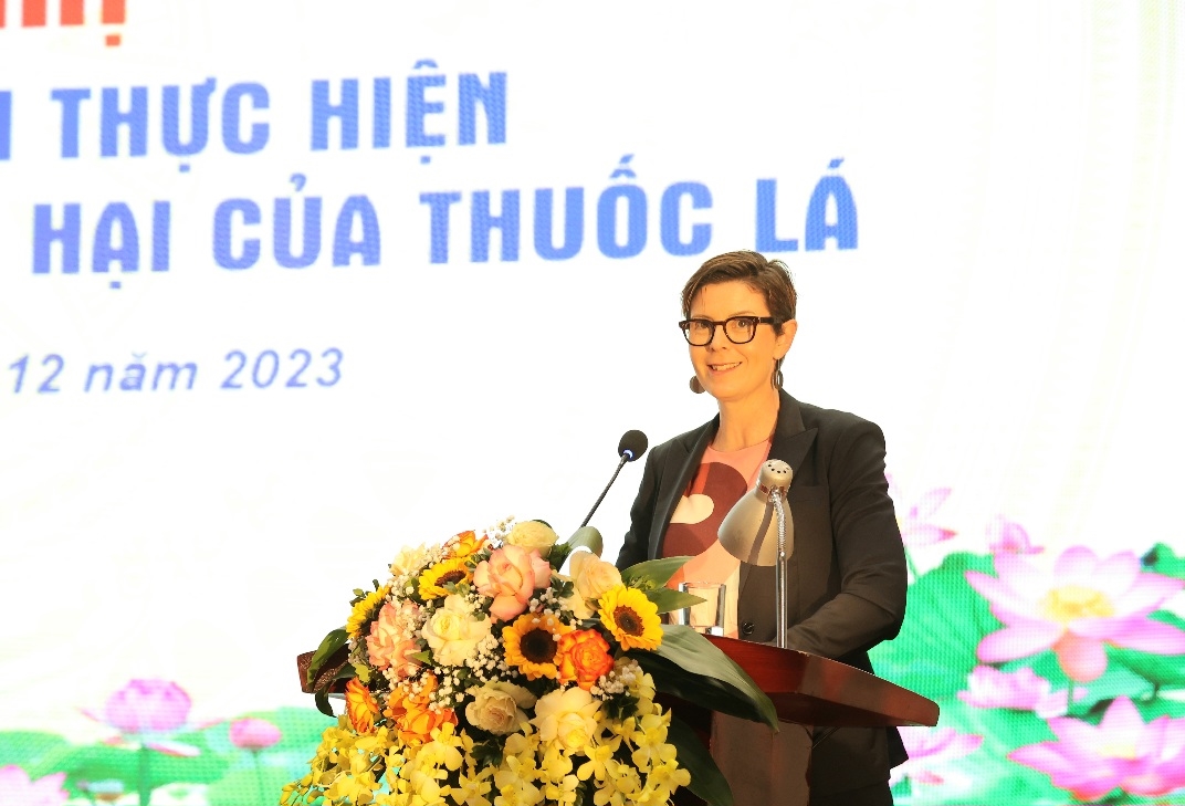 TS Angela Pratt, Trưởng đại diện Tổ chức Y tế Thế giới (WHO) tại Việt Nam phát biểu.