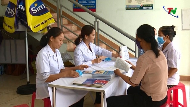 Nhiều giải pháp tuyên truyền, vận động và chăm sóc sức khỏe sinh sản đã được tỉnh Thái Nguyên triển khai hướng về cơ sở.
