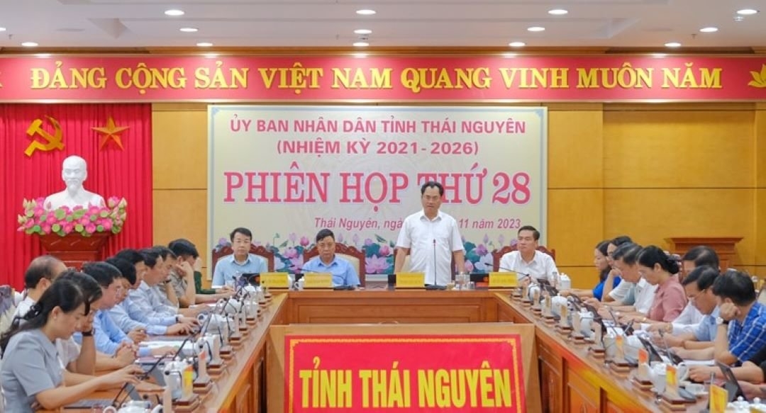 Chủ tịch UBND tỉnh Trịnh Việt Hùng, chủ trì Phiên họp toàn thể lần thứ 28 của UBND tỉnh Thái Nguyên.
