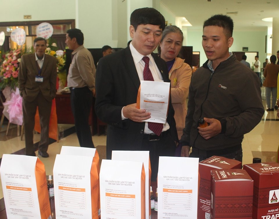 Sản phẩm bún gấc của HTX Nông – Lâm nghiệp Nam Hà đã được UBND tỉnh Đắk Nông công nhận đạt OCOP hạng 3 sao