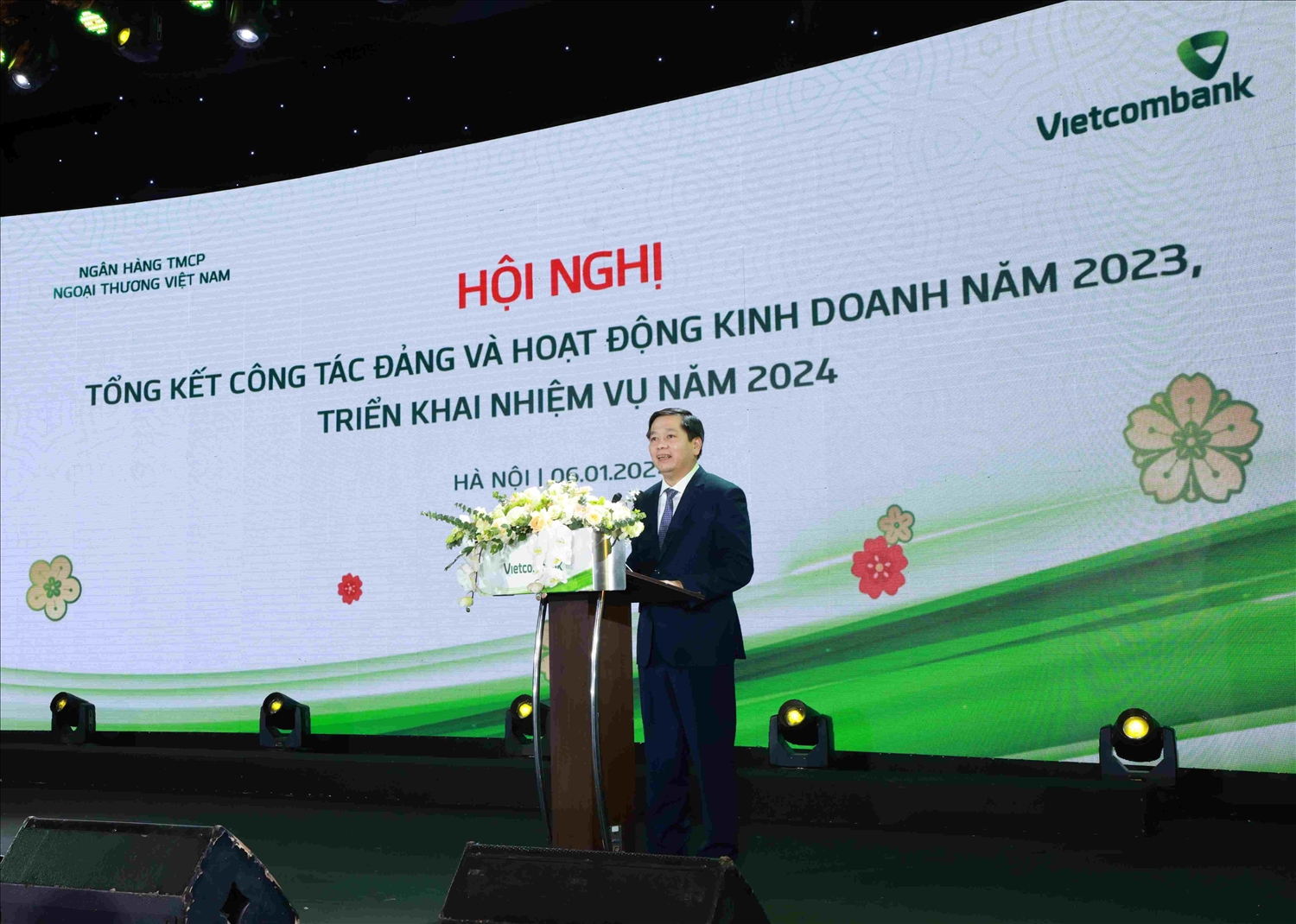 Đ/c Nguyễn Long Hải - Ủy viên dự khuyết BCH Trung ương Đảng, Bí thư Đảng ủy Khối DNTW phát biểu tại hội nghị 