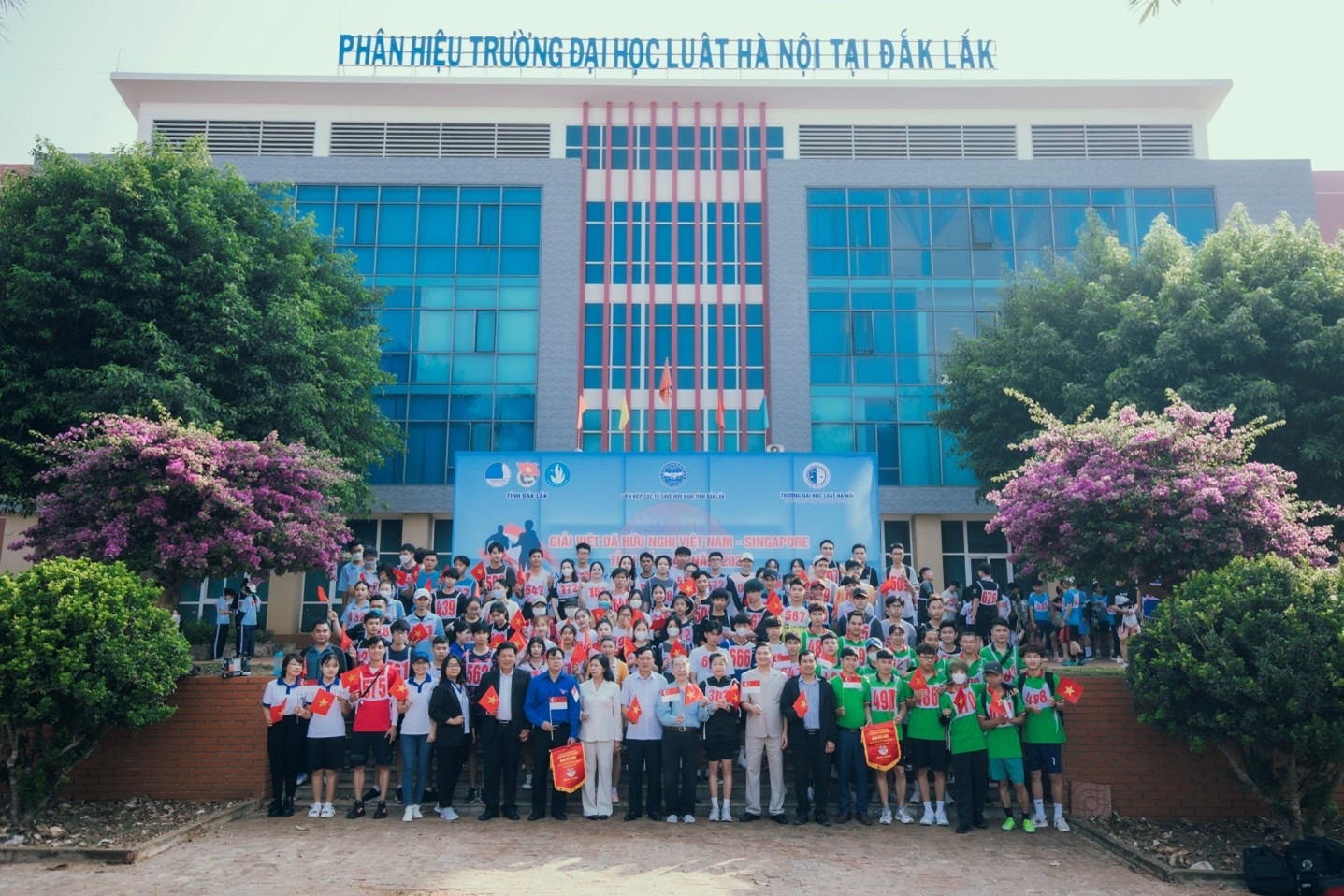 Phân hiệu của Trường Đại học Luật Hà Nội tại tỉnh Đắk Lắk