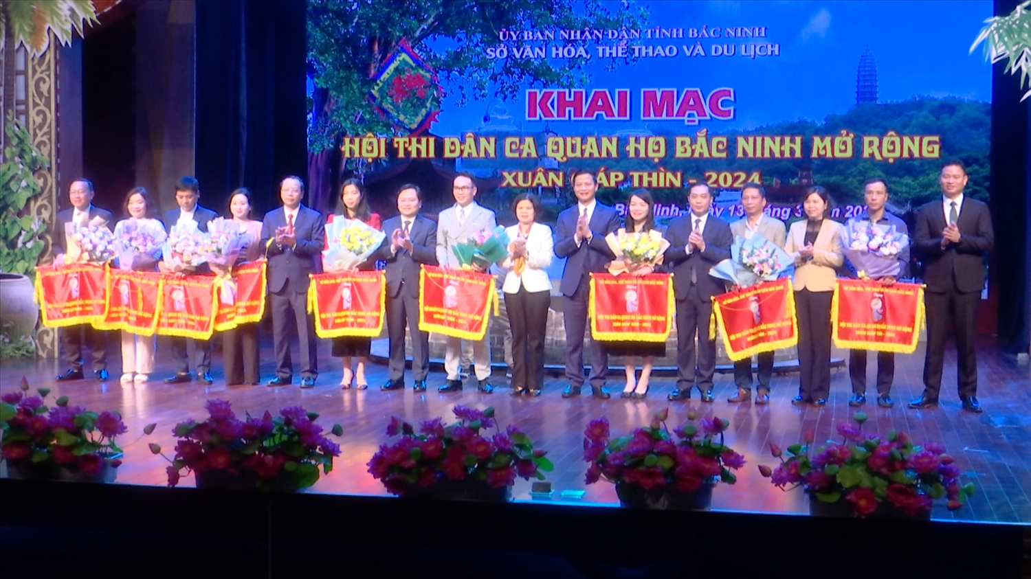 Lễ khai mạc Hội thi Dân ca Quan họ Bắc Ninh mở rộng Xuân Giáp Thìn 2024 tại Nhà hát Dân ca Quan họ Bắc Ninh.