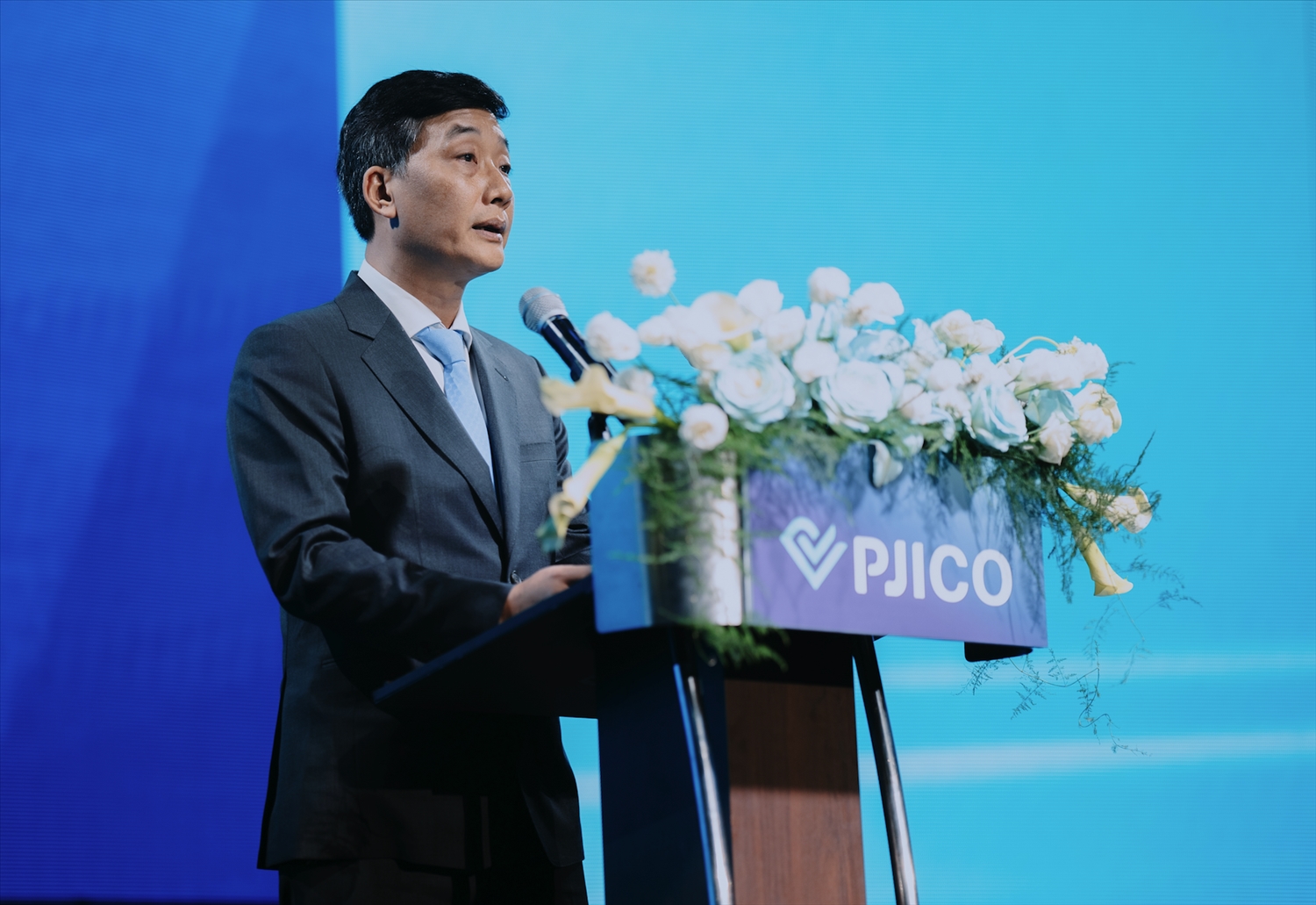 Ông Phạm Thanh Hải, Chủ tịch HĐQT PJICO cho biết: Với thông điệp “Phụng sự từ tâm”, bộ nhận diện thương hiệu mới chính là tấm gương phản chiếu triết lý phát triển của PJICO. 