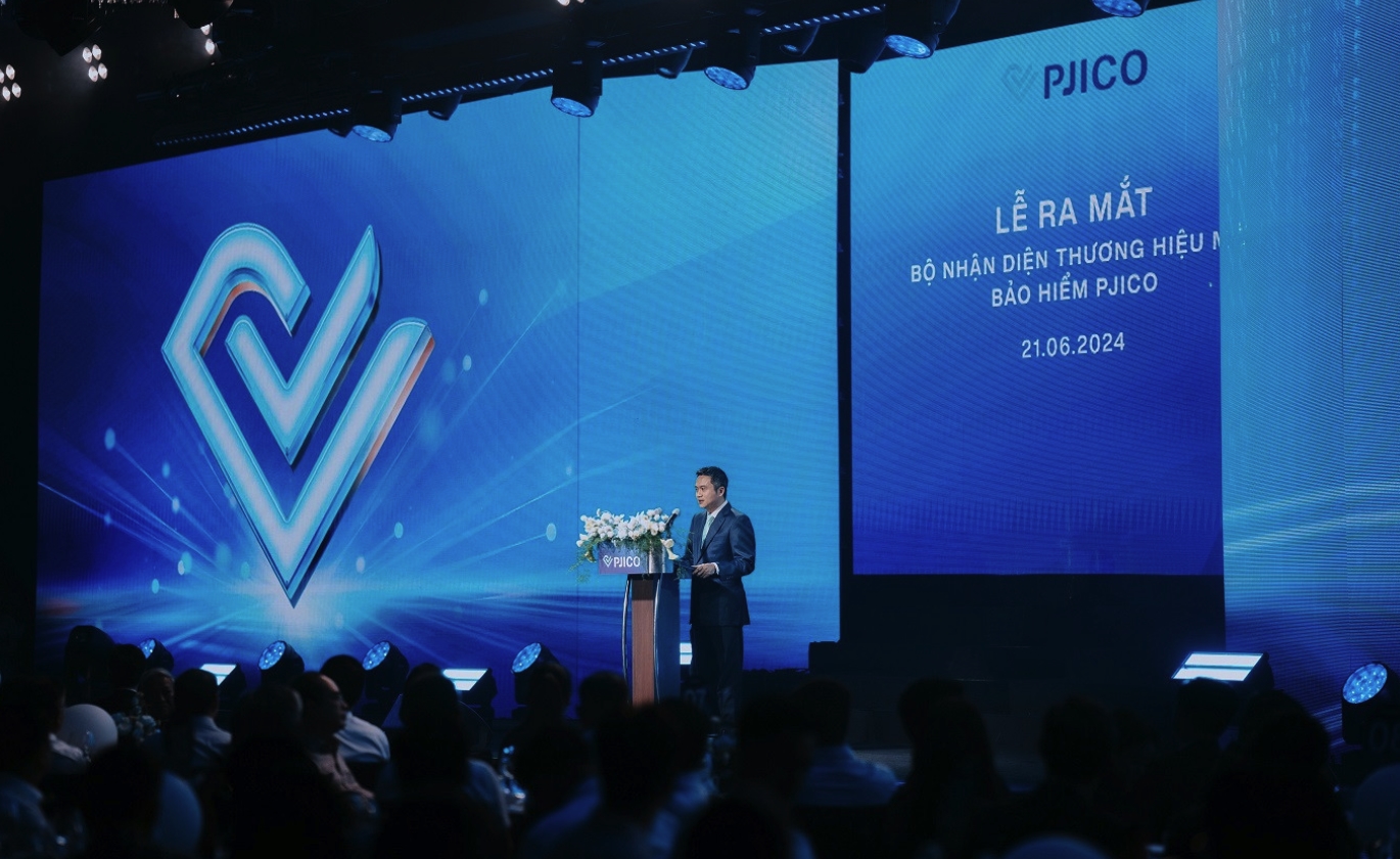 Chủ tịch HĐQT Petrolimex Phạm Văn Thanh phát biểu trong buổi lễ ra mắt nhận diện thương hiệu mới.