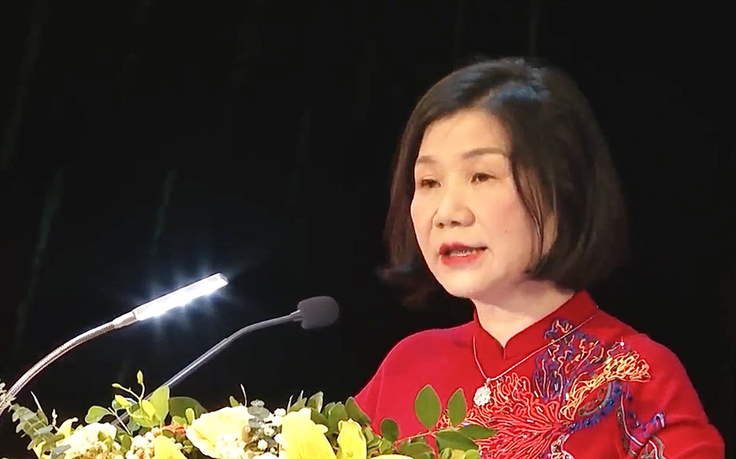 Phó Tổng Giám đốc NHCSXH Lê Thị Đức Hạnh phát biểu tại Hội nghị
