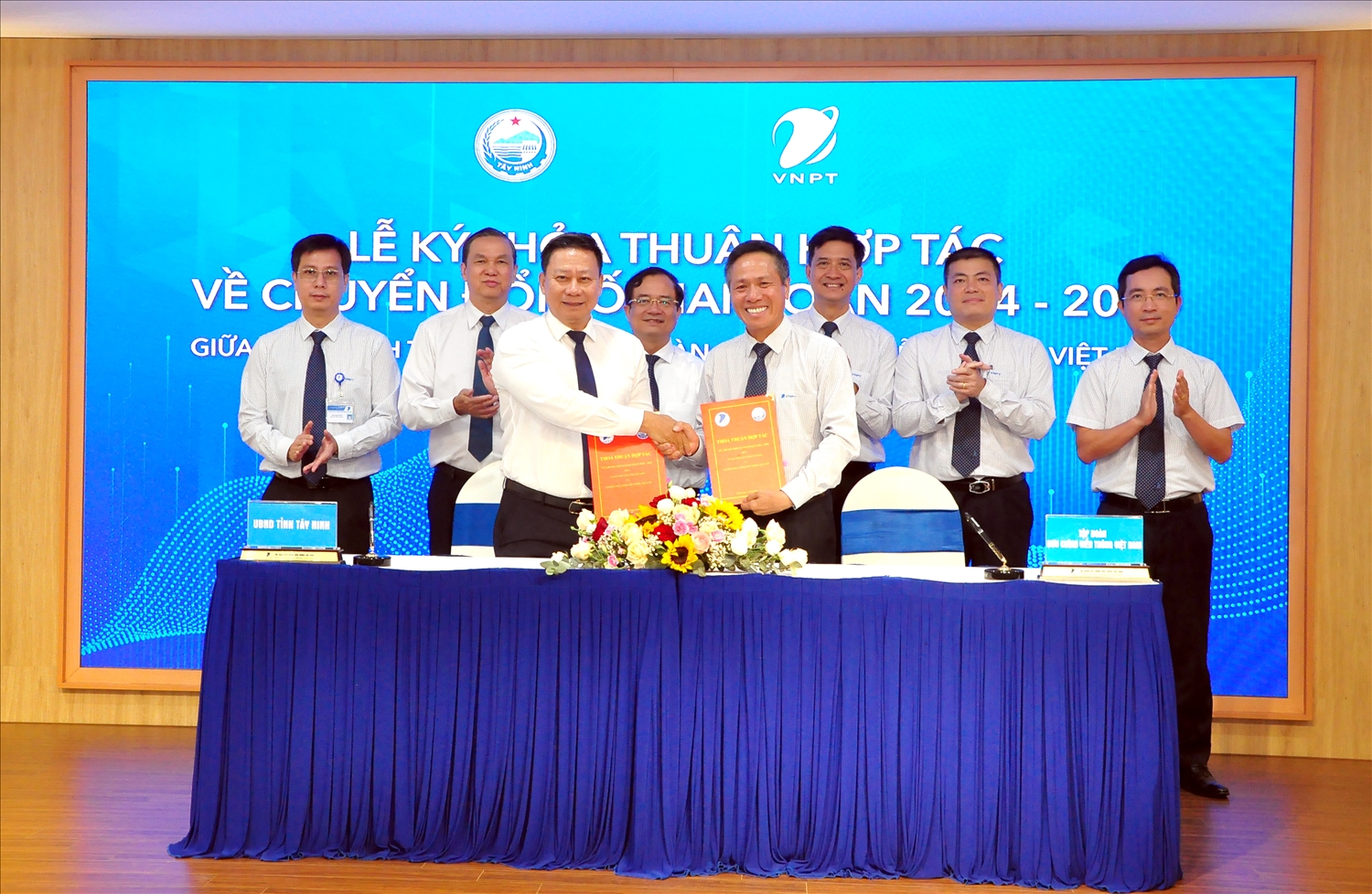 Lễ ký kết thỏa thuận hợp tác giai đoạn 2024-2030 về Chuyển đổi số giữa Tập đoàn VNPT và UBND tỉnh Tây Ninh, ngày 29/6/2024 tại Hà Nội