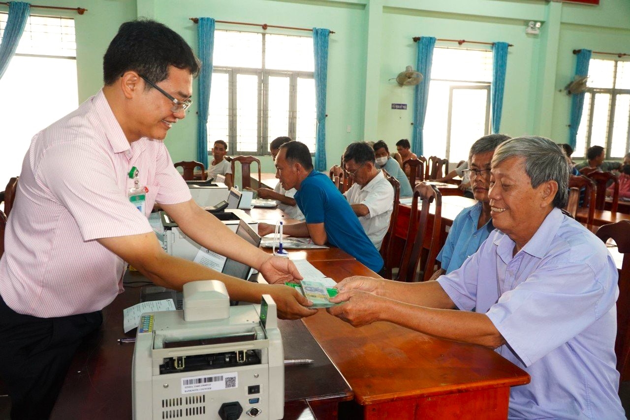 Thông qua 2.655 Tổ tiết kiệm và vay vốn và 94 Điểm giao dịch đã góp phần tạo điều kiện thuận lợi nhất cho người dân tiếp cận đầy đủ các dịch vụ về tín dụng chính sách.