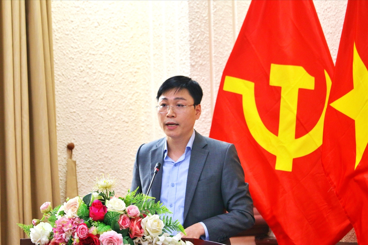 Ông Đỗ Xuân Quý , Chánh Văn phòng Bộ Tư pháp phát biểu tại họp báo.
