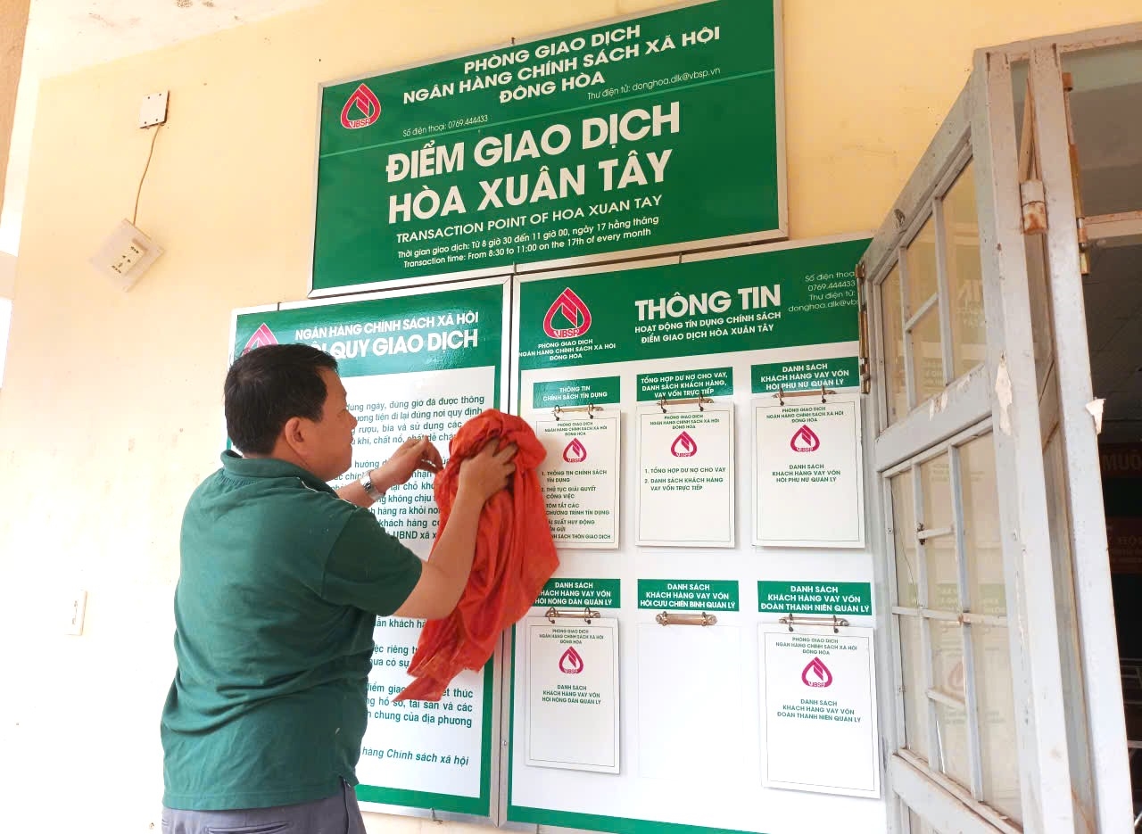  Để kịp thời đồng hành cùng người dân, chi nhánh NHCSXH tỉnh Đắk Lắk đã triển khai nhiều giải pháp hỗ trợ giúp bà con vượt qua khó khăn.